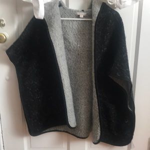 Light short sleeve wrap